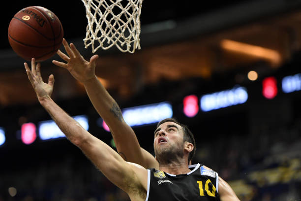 足球不仅是 足球不仅是